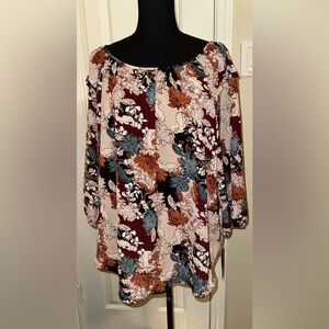 AGB Women’s 2X Floral Blouse NWT Keyhole Back Elastic Cuffs
